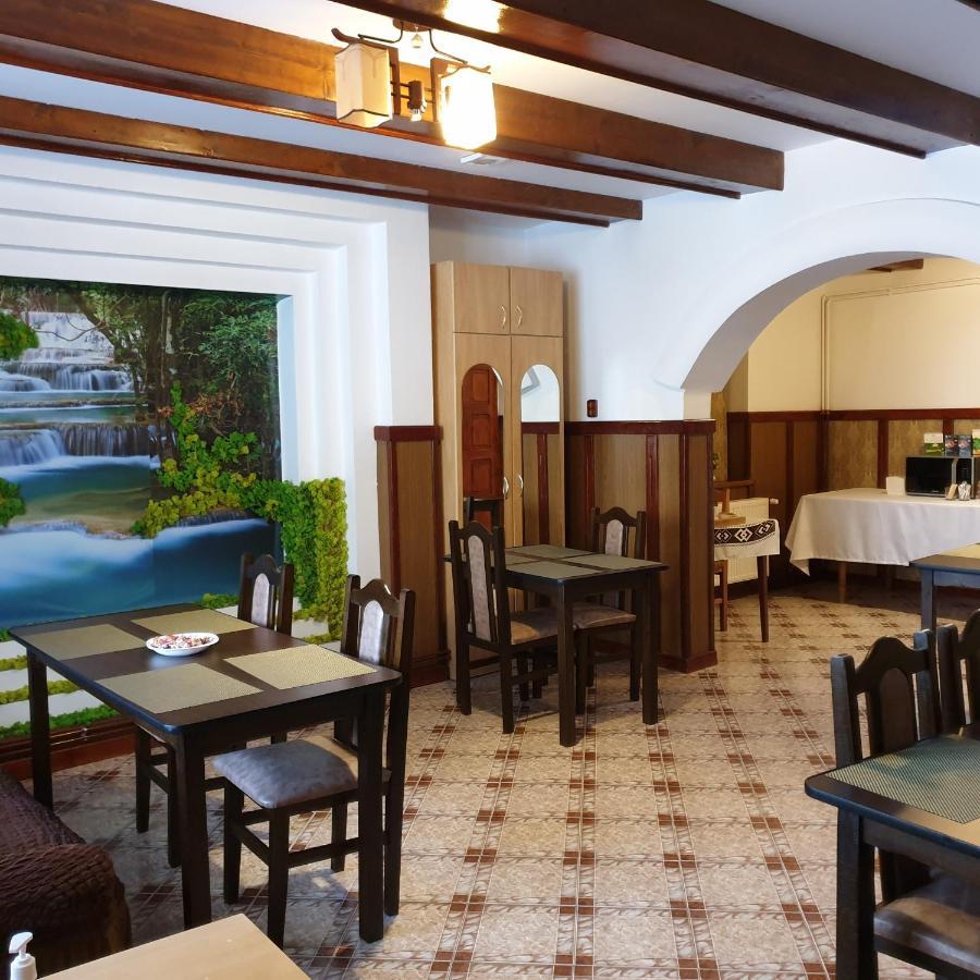 Casa Poenaru Hotel Câmpulung Moldovenesc Buitenkant foto