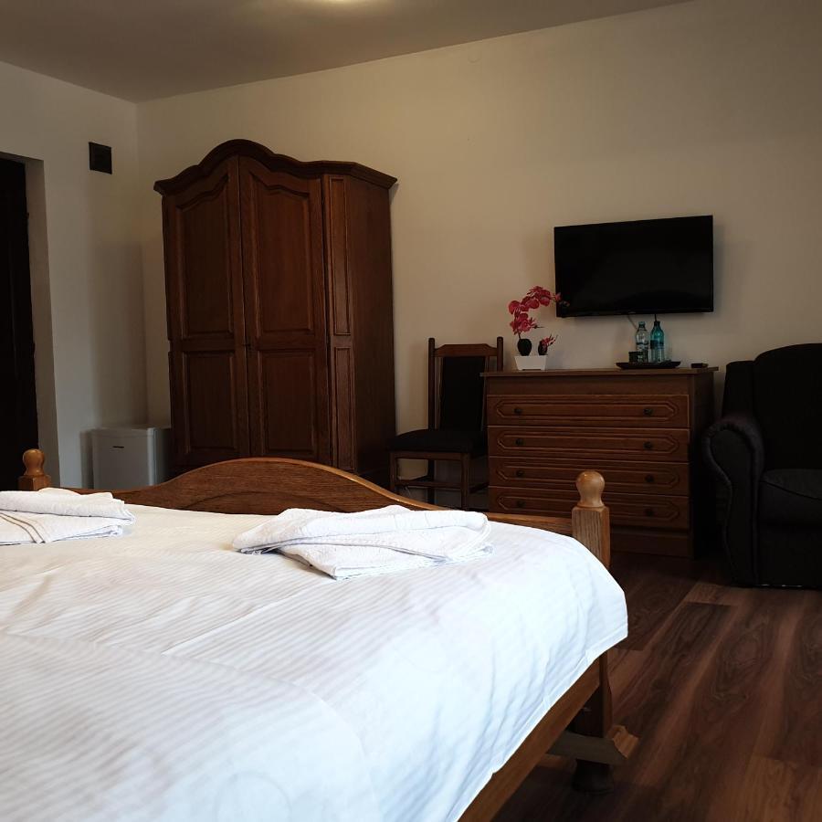 Casa Poenaru Hotel Câmpulung Moldovenesc Buitenkant foto